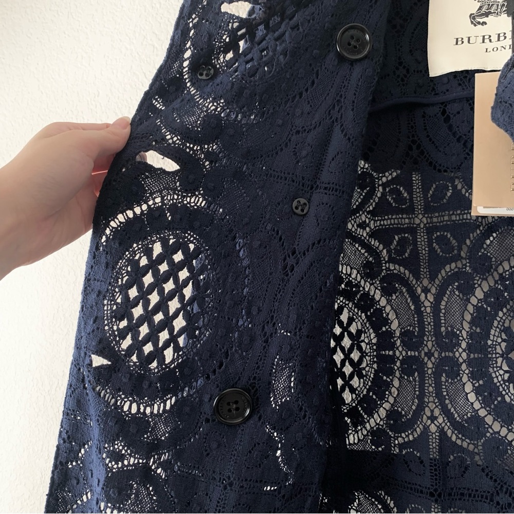 Burberry lace trench coat - Picture 12 of 16